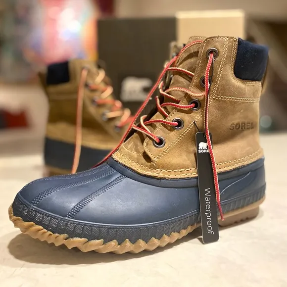 SOREL CHEYANNE FULL GRAIN BOOTS, WATERPROOF, CURRY/ECLIPSE, MENS SIZE 9 NEW
