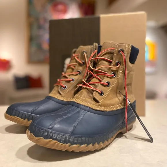 SOREL CHEYANNE FULL GRAIN BOOTS, WATERPROOF, CURRY/ECLIPSE, MENS SIZE 9 NEW