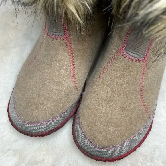 Sorel Cozy Joan Felt &amp; Faux Fur Boots Girls 7