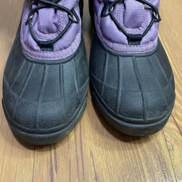 SOREL Cumberland Purple/Black‎ Boots Women Size 7