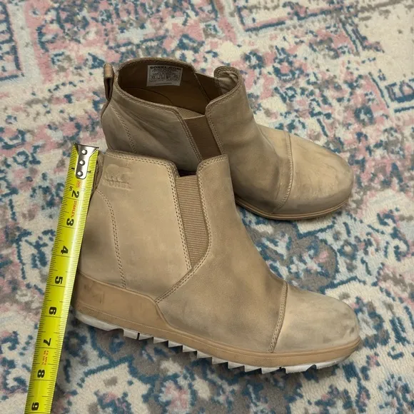 Sorel Evie Leather Ankle Boots In Canoe Sea Salt Size 9.5 Winter Outdoor Classic