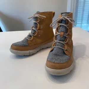 Sorel Explorer II‎ Joan Brown Leather Felt WP Winter Boots Women's Size 7 EU 38
