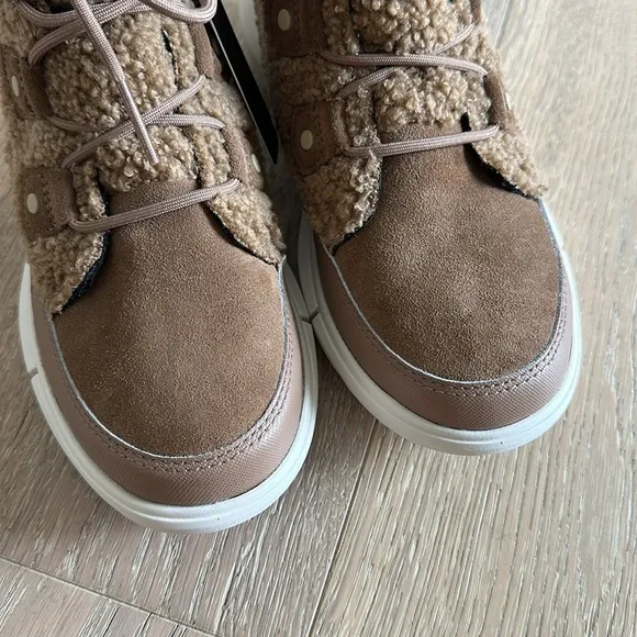 Sorel Explorer II Joan Cozy Boots in Delta Fawn
