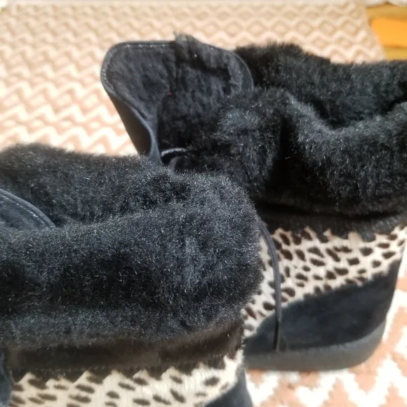 Sorel Faux Fur Animal Print Winter Boots Size 9m