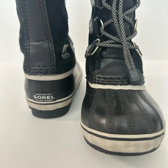 Sorel Girl’s Black Waterproof Winter Boots With Fur Trim 1 (Little girl)