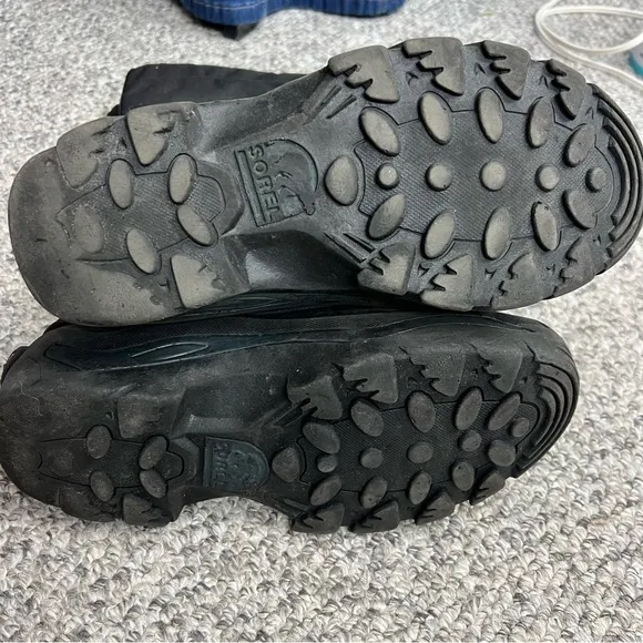 Sorel Glacier black insulated tall winter snow boots 7 250cm