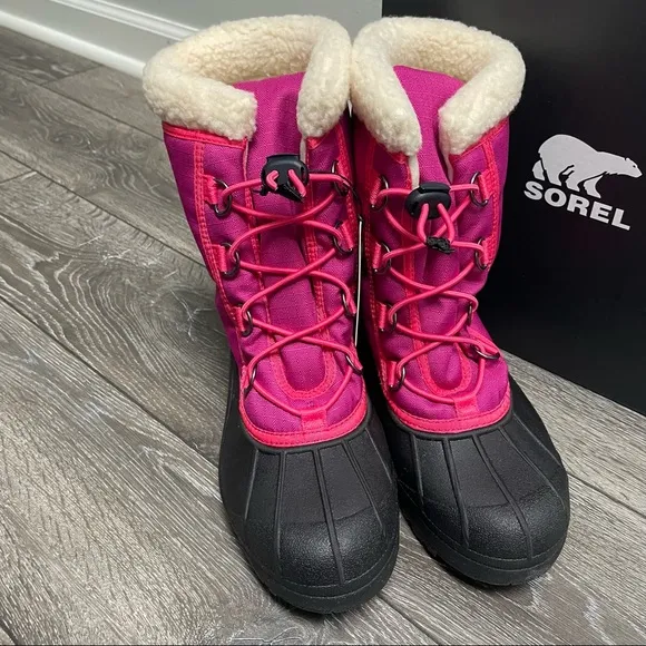 Sorel insulated winter know boots Cumberland youth girths size 7 waterproof NEW