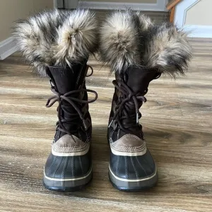 Sorel Joan of Arctic Boots Cattail Chocolate
