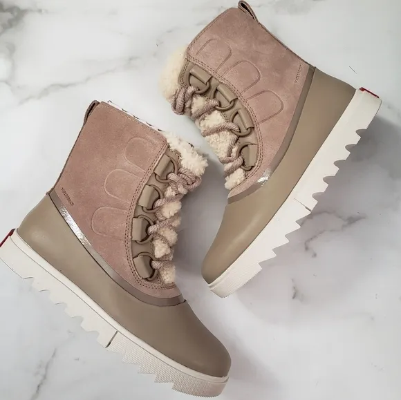 SOREL Joan Of Arctic Waterproof Snow     Boots Size 6.5 Taupe Winter