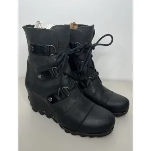 Sorel Joan of Arctic Wedge Black Leather Boots Women’s Size 9