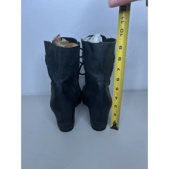 Sorel Joan of Arctic Wedge Black Leather Boots Women’s Size 9