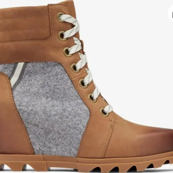 Sorel Joan of Arctic Wedge III Lexie - Waterproof Taffy/Gum...Size 8.5