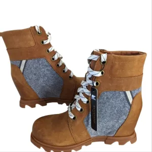Sorel Joan of Arctic Wedge III Lexie - Waterproof Taffy/Gum...Size 8.5