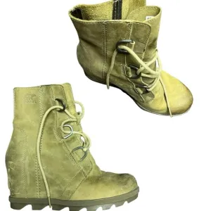 Sorel Joan of Artic boots brown tan leather heeled outdoor women’s size 7.5