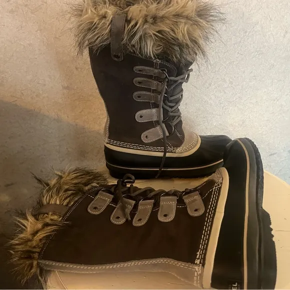 Sorel Joan of Artic Waterproof Boots w Faux Fur Winter Boots Size 9 EUC