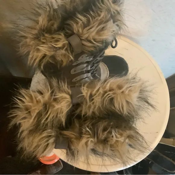 Sorel Joan of Artic Waterproof Boots w Faux Fur Winter Boots Size 9 EUC
