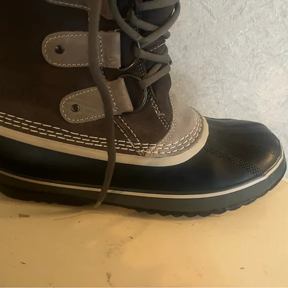 Sorel Joan of Artic Waterproof Boots w Faux Fur Winter Boots Size 9 EUC