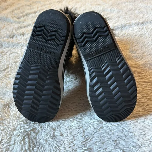 SOREL Kids' Joan of Arctic Insulated Waterproof Winter Boots size 2