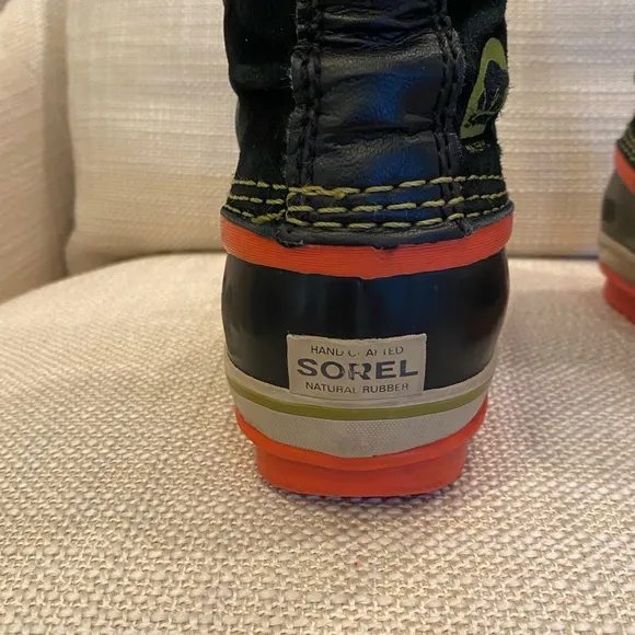 Sorel Kids Unisex Black Waterproof Winter Boots w Insulated Liner / Kids Size 3