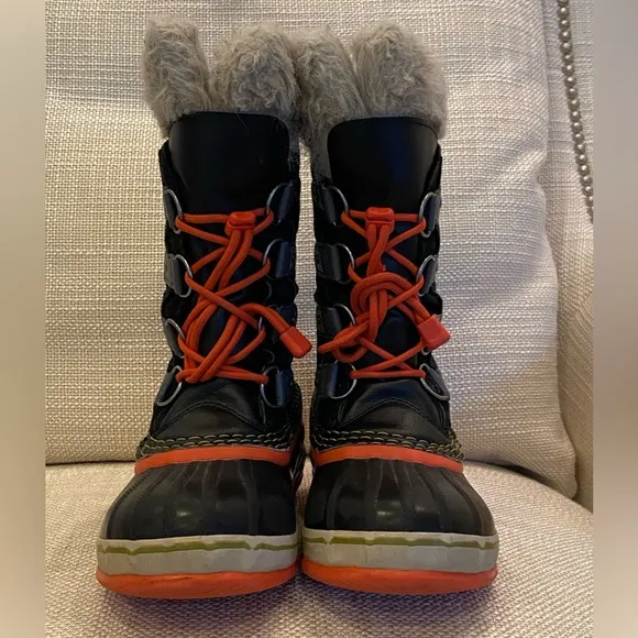Sorel Kids Unisex Black Waterproof Winter Boots w Insulated Liner / Kids Size 3