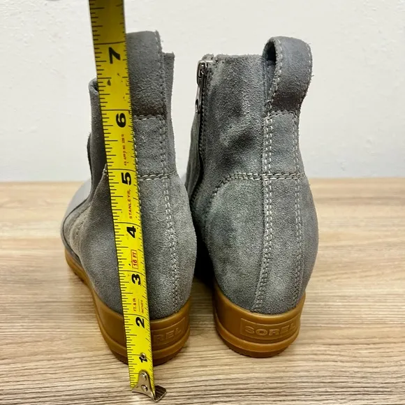 Sorel NEW Evie Waterproof Suede Wedge Booties Gray/Tan - Size 8.5