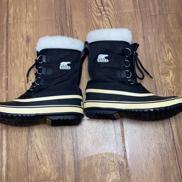 SOREL NL 1495-011 Fur Carnival Boots Black Winter Women Size 7