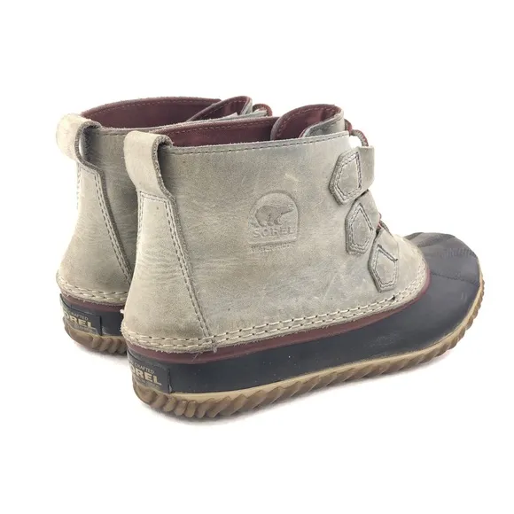 Sorel Out N About Gray Leather Ankle Rain Boots 9