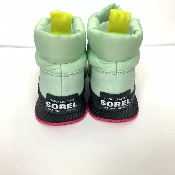 Sorel Out N About III Puffy Zip Boots Waterproof Insulated size 9.5
