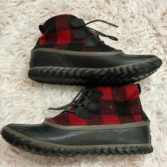 Sorel Out N About Leather Duck Boots in Red Buffalo Plaid