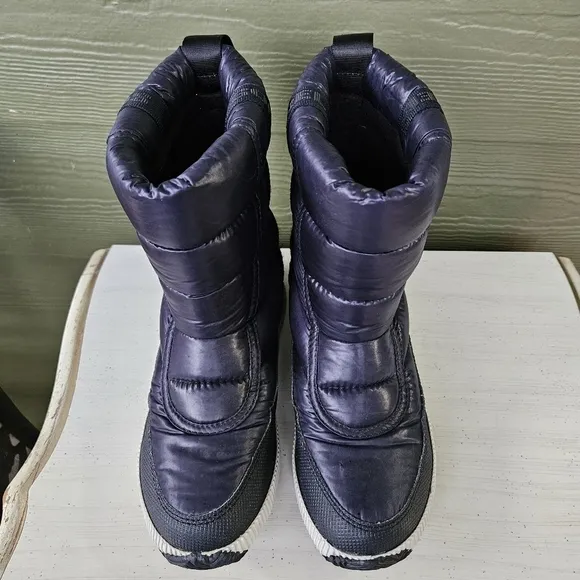 SOREL Out’ N About Puffy Mid WATERPROOF Blue Black boots USA size 7.5 EU 38.5
