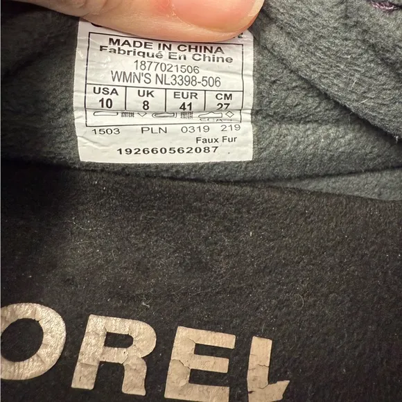 Sorel Out N About puffy waterproof ankle boots (womens size 10)
