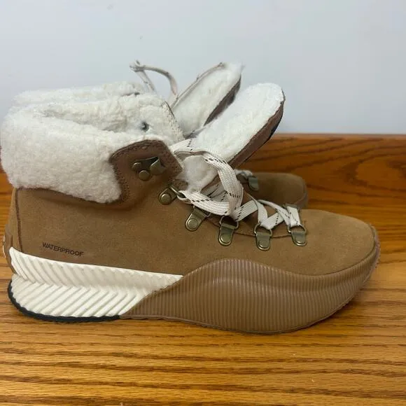 Sorel Out N About Women Size 7.5 NL4434-224 Brown Boot Hiking