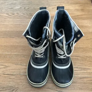 SOREL PREMIUM 1964 CVS SHELL BOOT Size 8 Waterproof