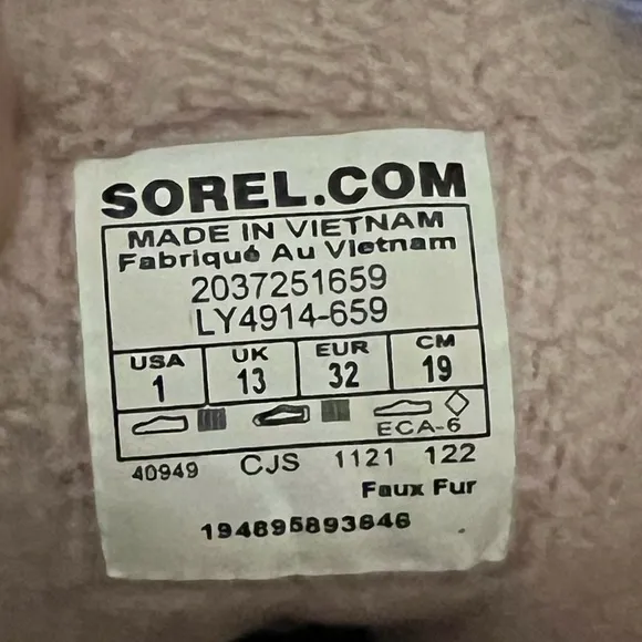SOREL SHORT WATERPROOF INSULATED BOOTS IN PINK NEW DEMO STORE MODEL