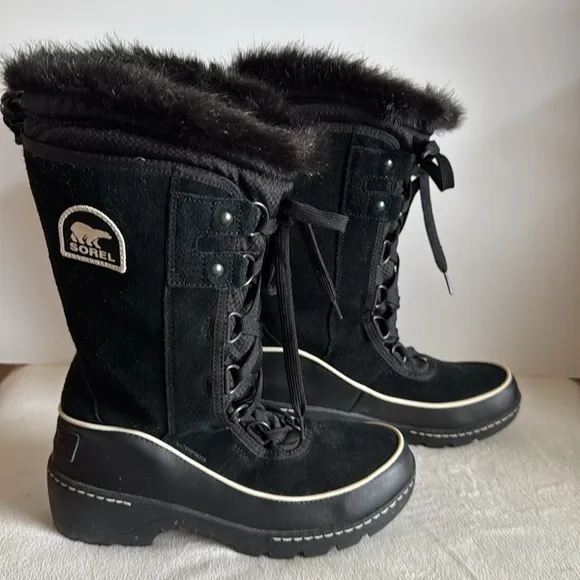 Sorel tall suede lace up boots