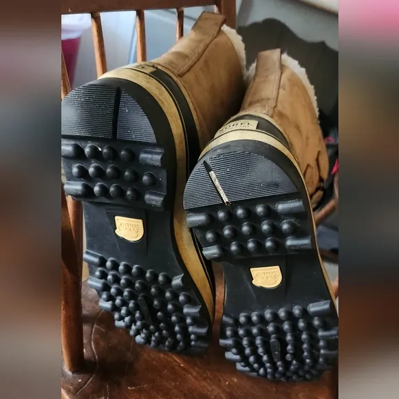 Sorel Tan/Beige Boots Men’s Size 12 Brown LeatherRubberMen's Black and Tan Boots