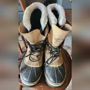 Sorel Tan/Beige Boots Men’s Size 12 Brown LeatherRubberMen's Black and Tan Boots