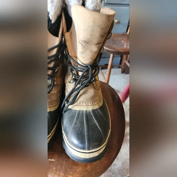 Sorel Tan/Beige Boots Men’s Size 12 Brown LeatherRubberMen's Black and Tan Boots