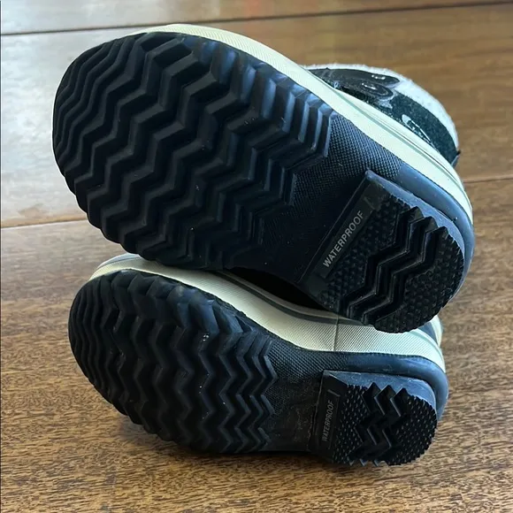 Sorel Toddler Black Fur Lined Winter Boots