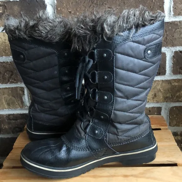Sorel Tofino II Black Winter Boots