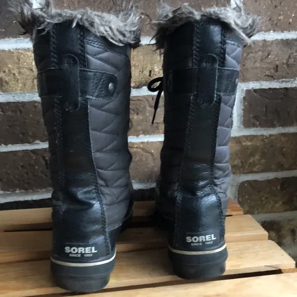 Sorel Tofino II Black Winter Boots