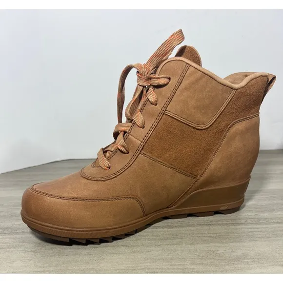 Sorel Women's Evie Sport Lace Boots
