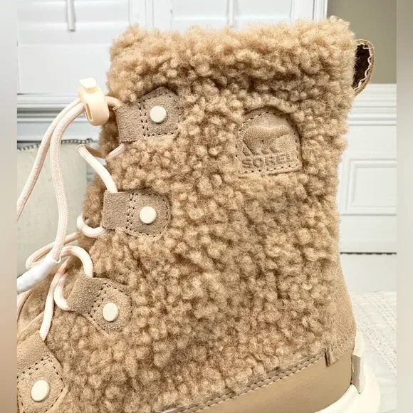SOREL Women’s Explorer II Joan Cold-Weather Boots in Canoe Chalk Size 5 NWT