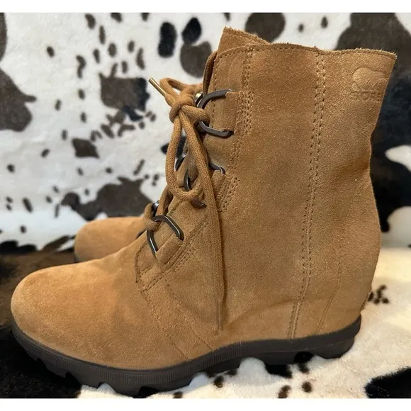 Sorel Women’s Joan of Arctic Wedge II Waterproof Suede Boots Size 5