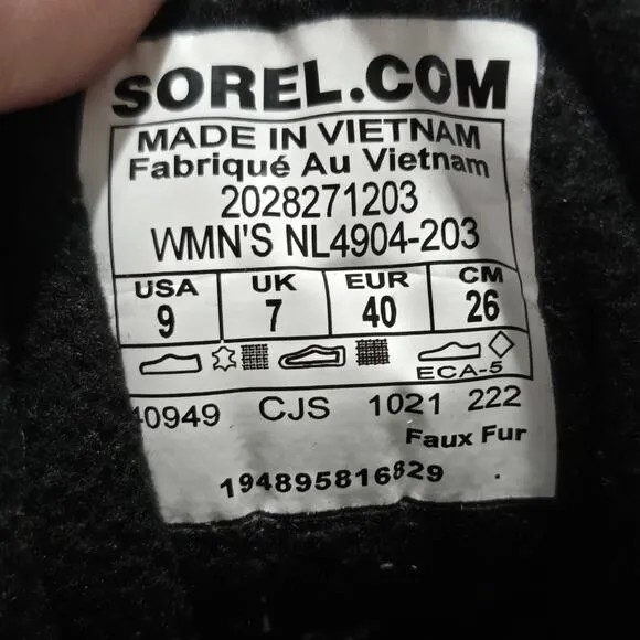 Sorel Women's Kinetic™ Breakthru Conquest Sneaker Boots Insulated Size 9 New!!!