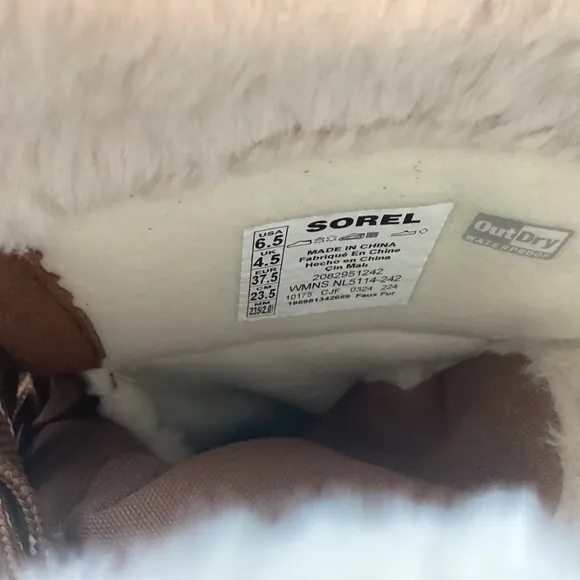Sorel Women's Tivoli V Tall Waterproof Boots, size 6.5