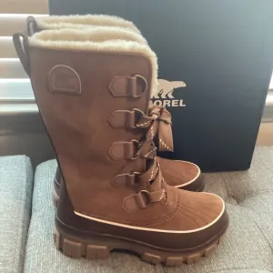 Sorel Women's Tivoli V Tall Waterproof Boots, size 6.5