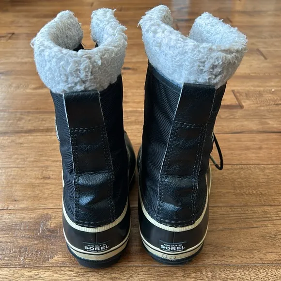 Sorel Yoot Pac Nylon Waterproof Insulated Winter Snow Boots Black Youth Size 6