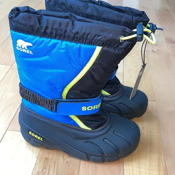 SOREL - Youth Flurry Winter Snow Boots for Kids 2 New