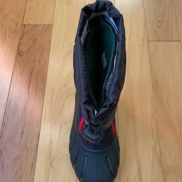 SOREL Youth Flurry Winter Snow Boots for Kids black/red insulated 5 NWT